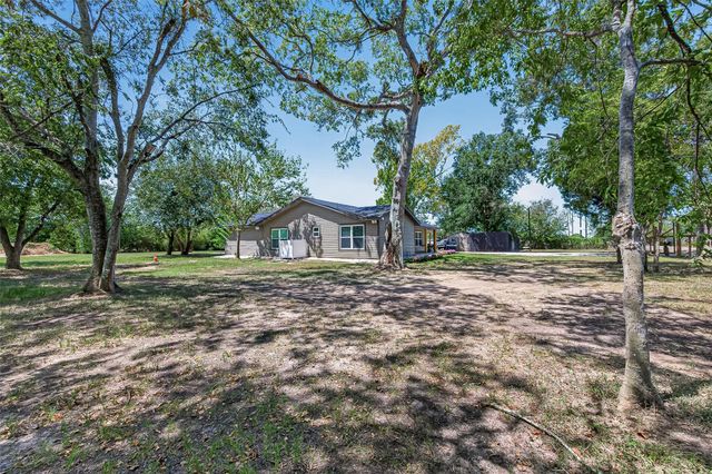 4703 Garvie Lane, Brookshire, TX 77423