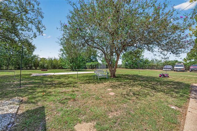4703 Garvie Lane, Brookshire, TX 77423