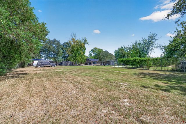 4703 Garvie Lane, Brookshire, TX 77423