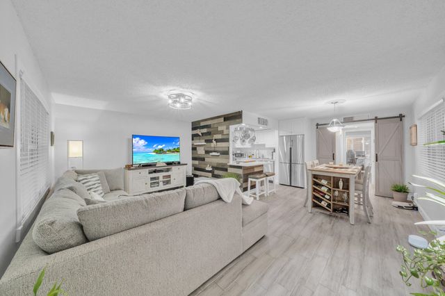 544 Capri L, Delray Beach, FL 33484