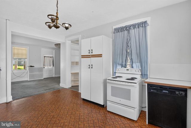 365 E MAIN ST, Landisville, PA 17538
