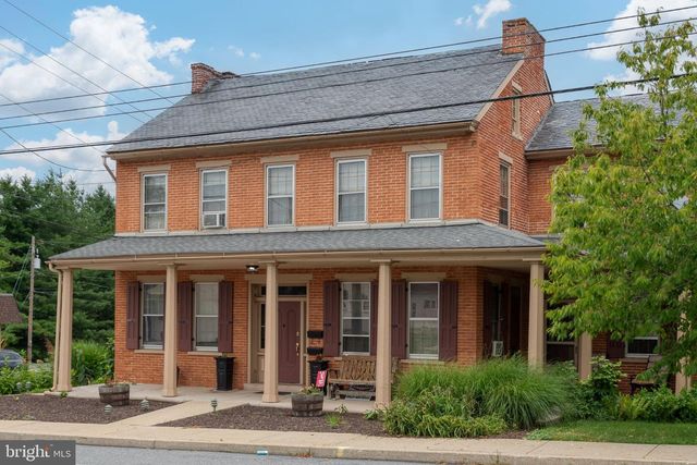 365 E MAIN ST, Landisville, PA 17538