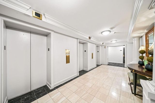 2870 Pharr Court South NW 203, Atlanta, GA 30305