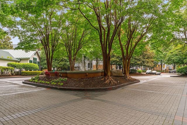 2870 Pharr Court South NW 203, Atlanta, GA 30305