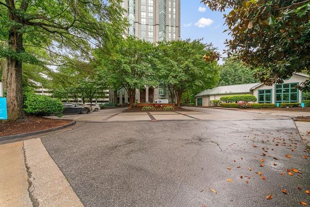 2870 Pharr Court South NW 203, Atlanta, GA 30305