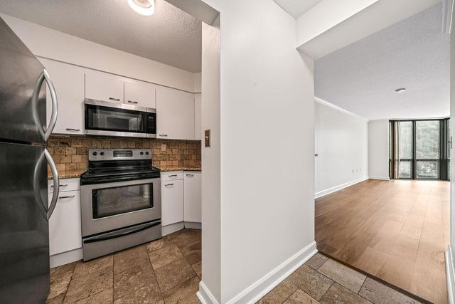 2870 Pharr Court South NW 203, Atlanta, GA 30305