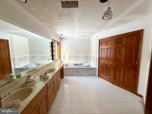 1020 ARUNDEL STATION RD, Millersville, MD 21108