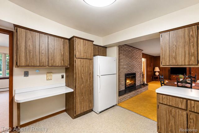 8269 Currie Road, Salem Township, MI 48168
