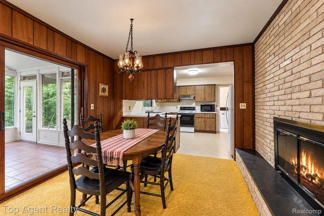 8269 Currie Road, Salem Township, MI 48168