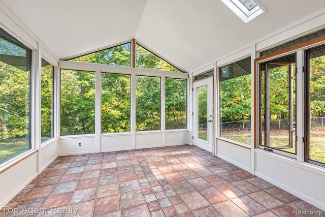 8269 Currie Road, Salem Township, MI 48168