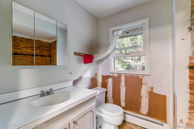 8269 Currie Road, Salem Township, MI 48168