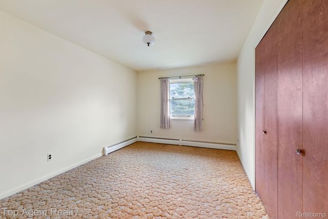 8269 Currie Road, Salem Township, MI 48168