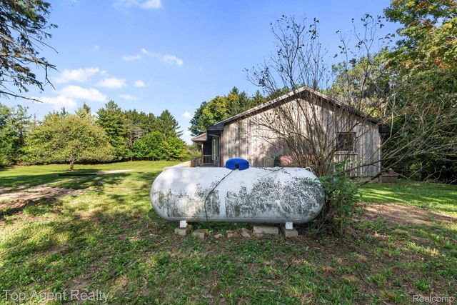 8269 Currie Road, Salem Township, MI 48168