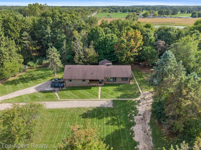 8269 Currie Road, Salem Township, MI 48168
