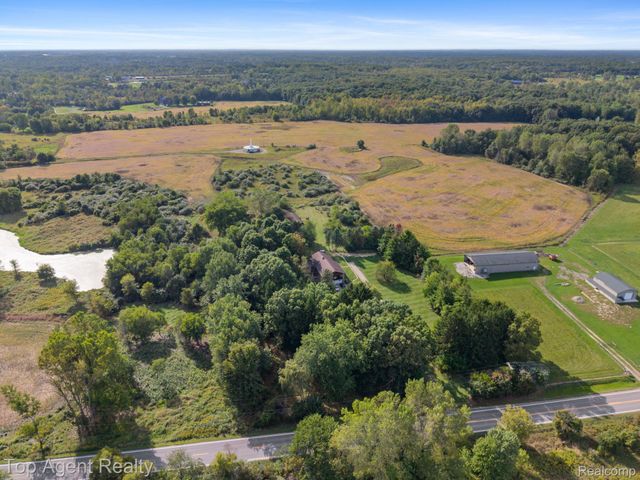 8269 Currie Road, Salem Township, MI 48168