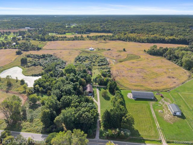 8269 Currie Road, Salem Township, MI 48168