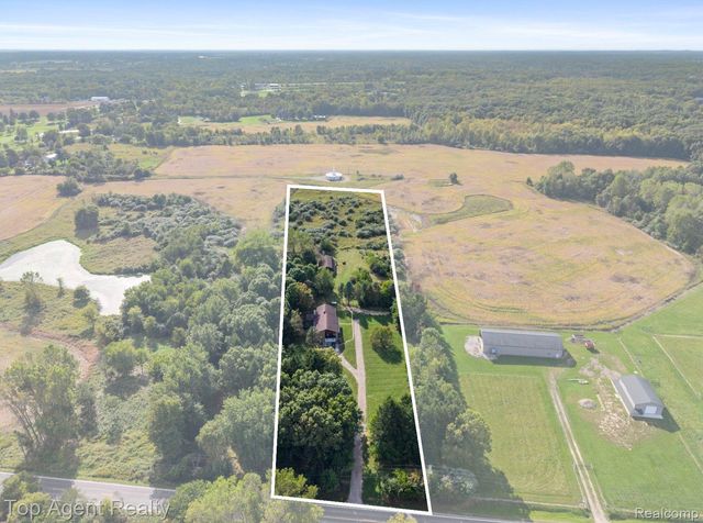 8269 Currie Road, Salem Township, MI 48168