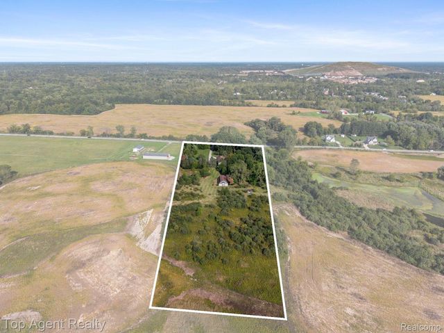 8269 Currie Road, Salem Township, MI 48168