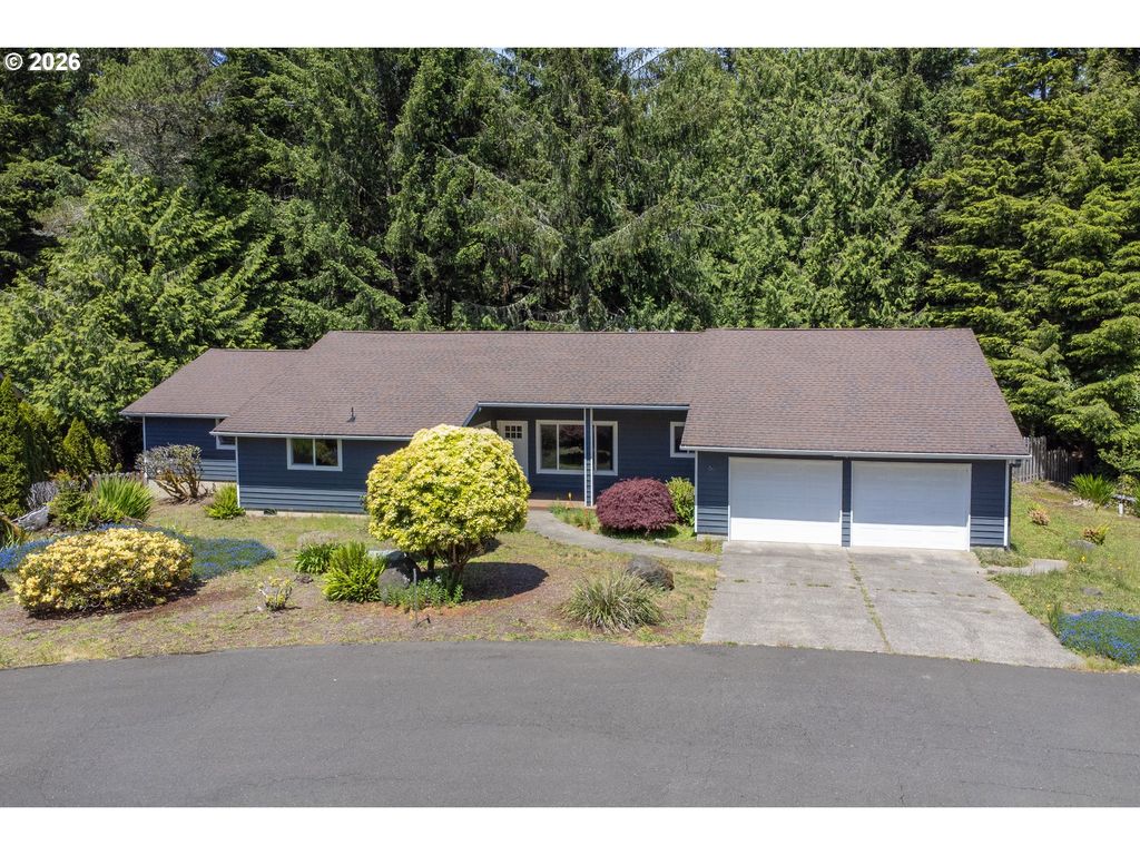 60 SEAGROVE Pl, Lincoln City, OR 97367