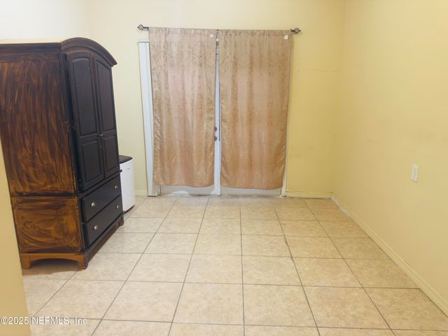 6241 AUTLAN Drive, Jacksonville, FL 32210