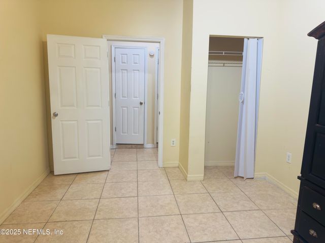 6241 AUTLAN Drive, Jacksonville, FL 32210