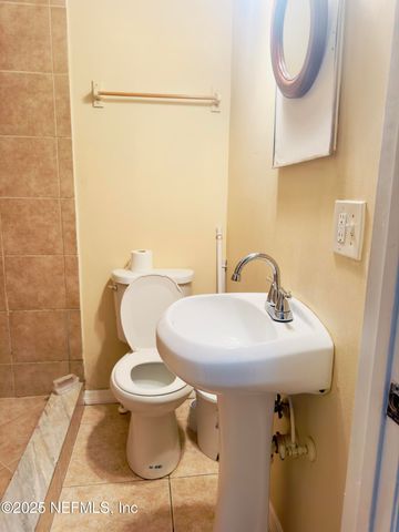 6241 AUTLAN Drive, Jacksonville, FL 32210