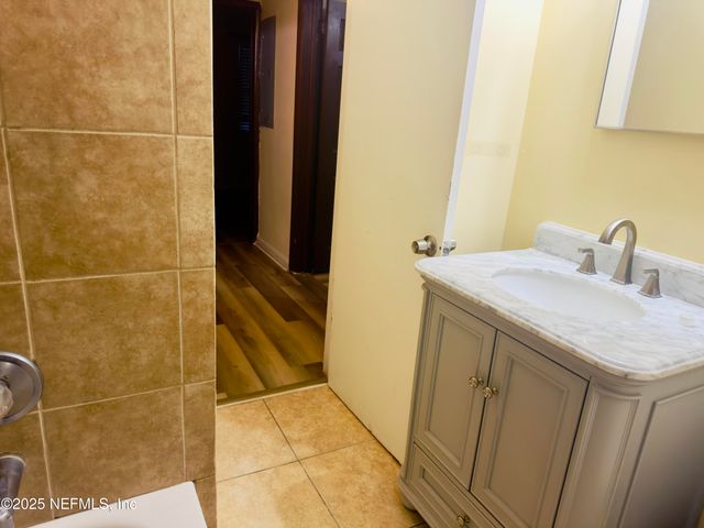 6241 AUTLAN Drive, Jacksonville, FL 32210