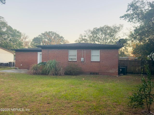 6241 AUTLAN Drive, Jacksonville, FL 32210