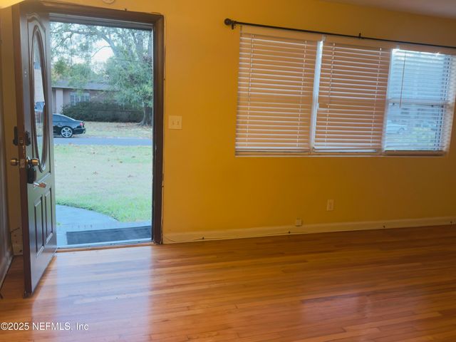 6241 AUTLAN Drive, Jacksonville, FL 32210