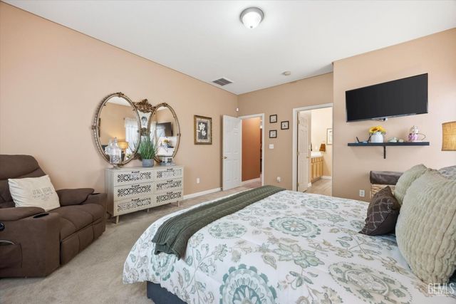 12513 Great Country Drive, Bakersfield, CA 93312