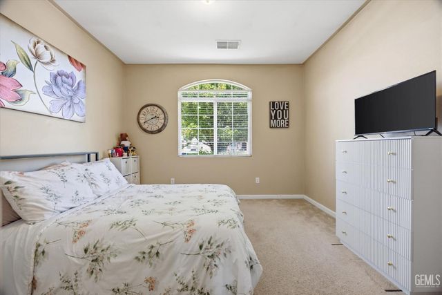 12513 Great Country Drive, Bakersfield, CA 93312