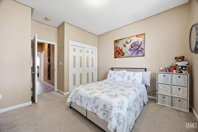12513 Great Country Drive, Bakersfield, CA 93312