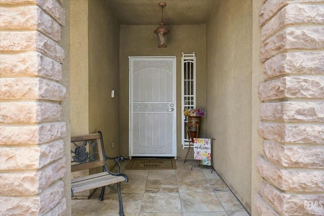 12513 Great Country Drive, Bakersfield, CA 93312