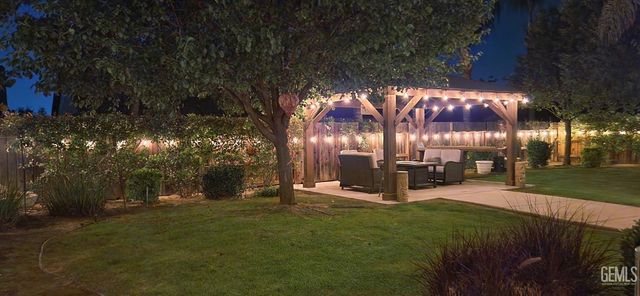 12513 Great Country Drive, Bakersfield, CA 93312