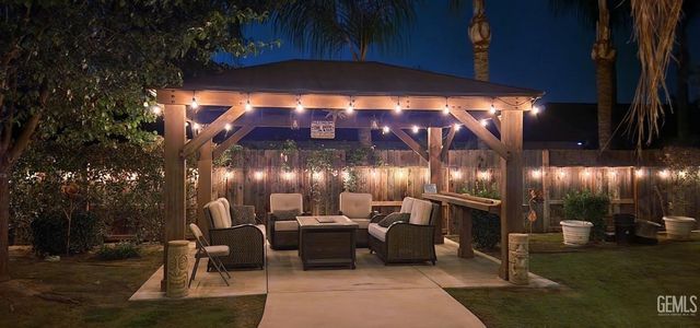 12513 Great Country Drive, Bakersfield, CA 93312