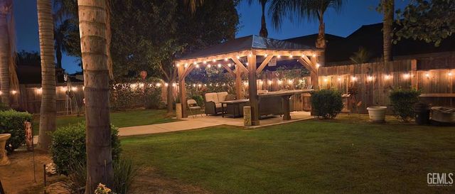 12513 Great Country Drive, Bakersfield, CA 93312