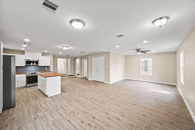 1007 Gazin Street, Houston, TX 77020