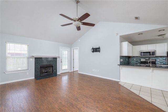 4277 E Lawndale Drive, Fayetteville, AR 72701