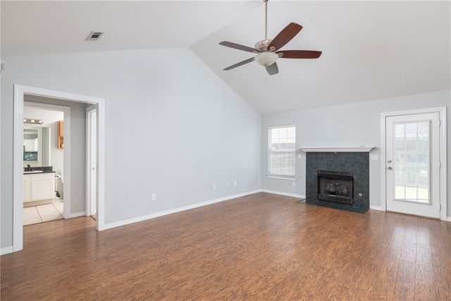 4277 E Lawndale Drive, Fayetteville, AR 72701