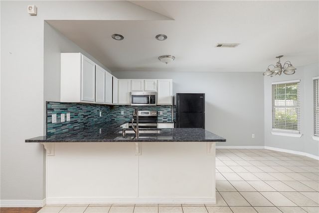 4277 E Lawndale Drive, Fayetteville, AR 72701