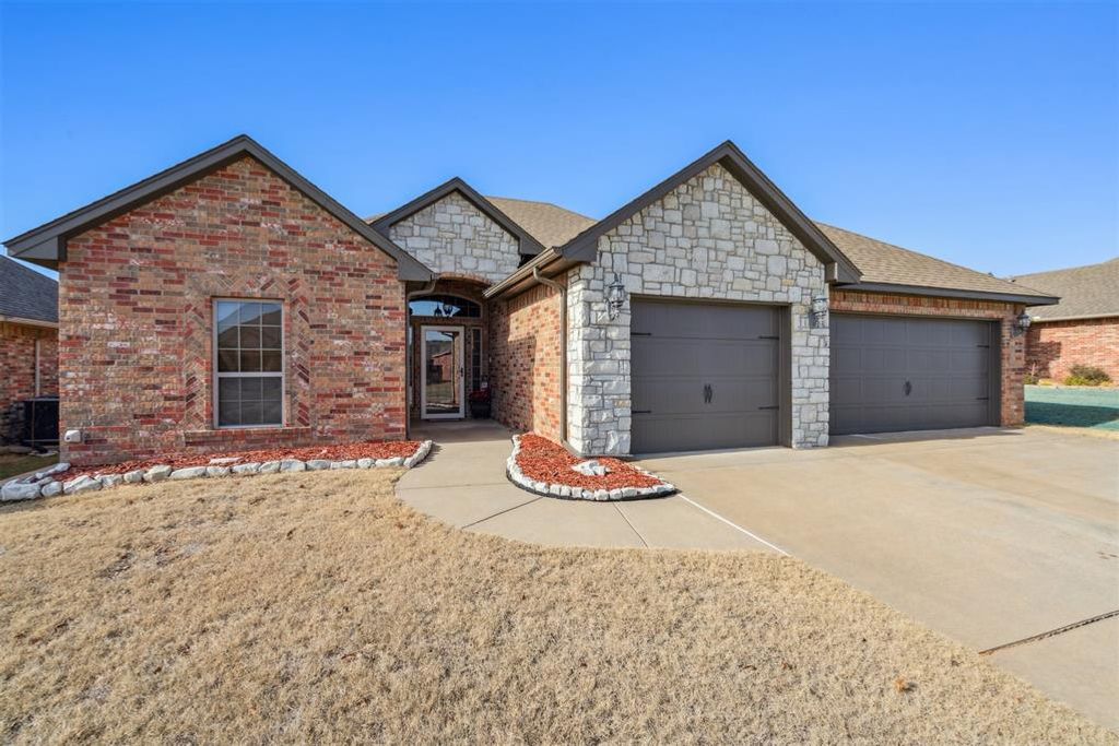 3916 Presidio Drive, Norman, OK 73072