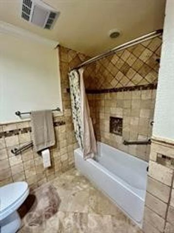 1130 E Alosta B102, Azusa, CA 91702