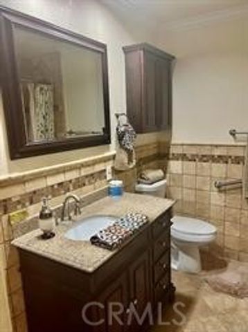 1130 E Alosta B102, Azusa, CA 91702