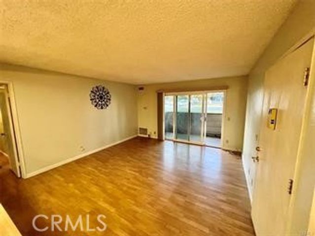 1130 E Alosta B102, Azusa, CA 91702