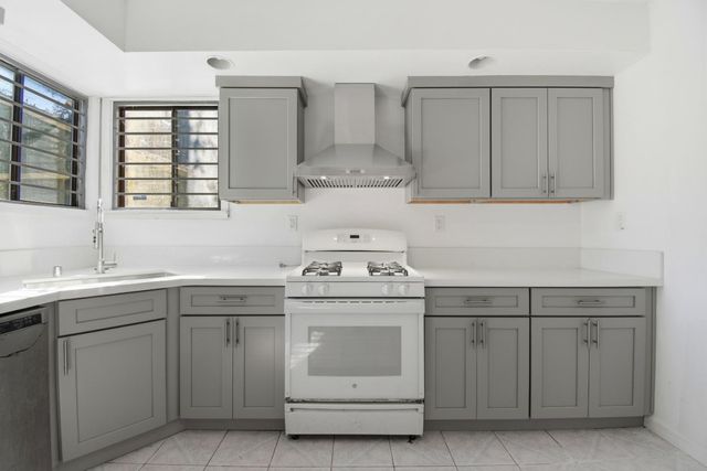 3918 High Street, Oakland, CA 94619