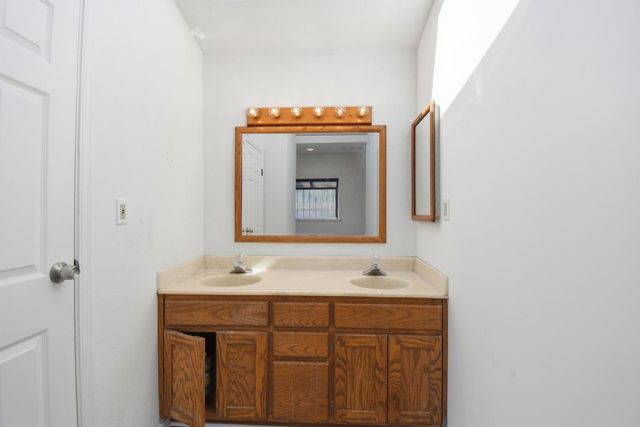 3918 High Street, Oakland, CA 94619