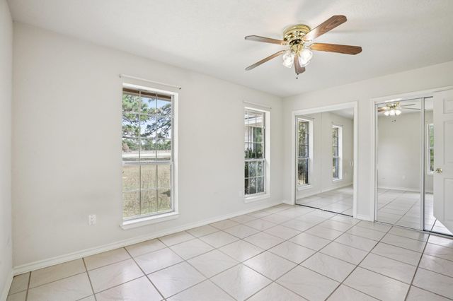 105 Daisy LN, Bastrop, TX 78602