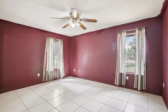 105 Daisy LN, Bastrop, TX 78602