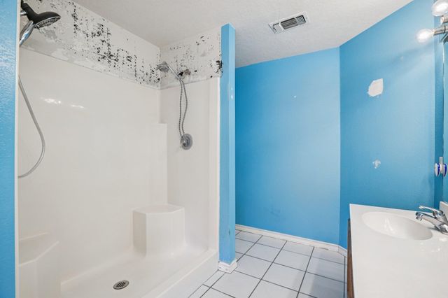 105 Daisy LN, Bastrop, TX 78602