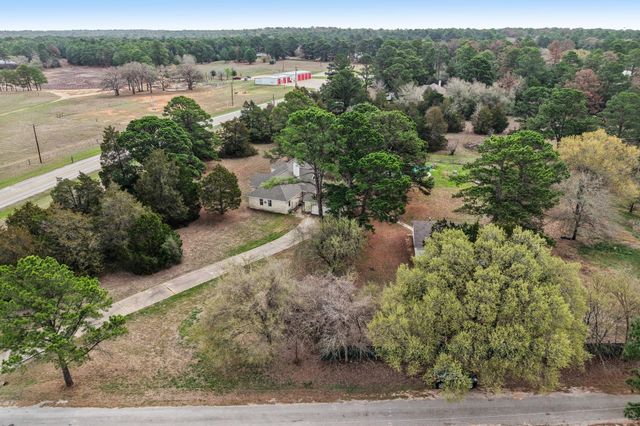 105 Daisy LN, Bastrop, TX 78602